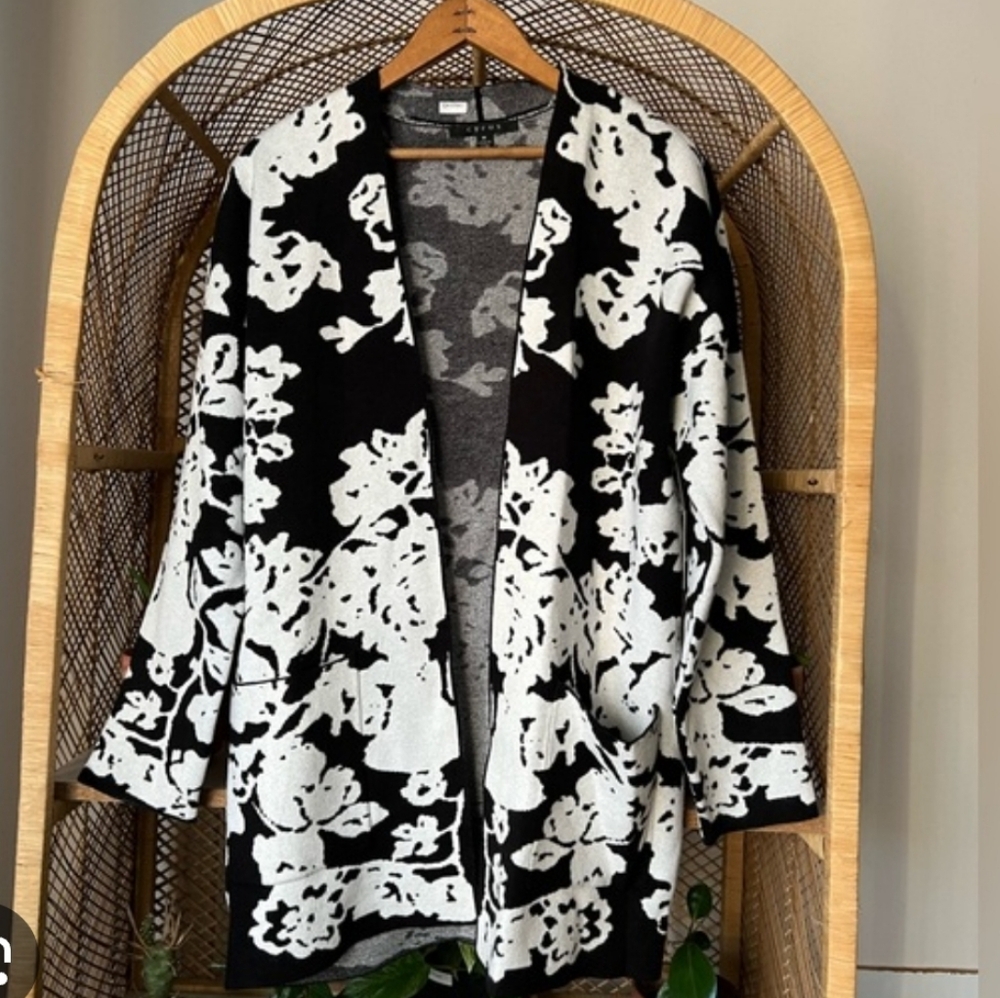 Cyrus Business Casual Medium Open Front Black White Floral Cardigan